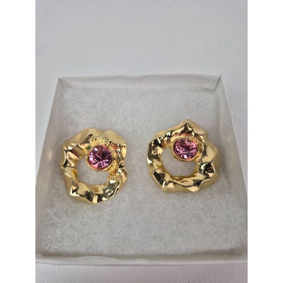 Oscar de la Renta Gold Rose Round Textured Stud Earrings - Picture 3 of 6